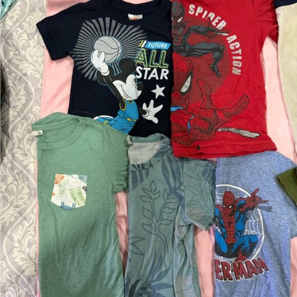 Kids Graphic T-Shirts Bundle - Picture 2 of 5